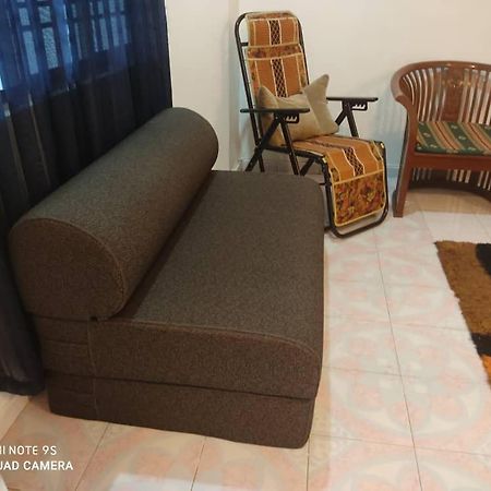 R&R Homestay Simpang Renggam Kültér fotó