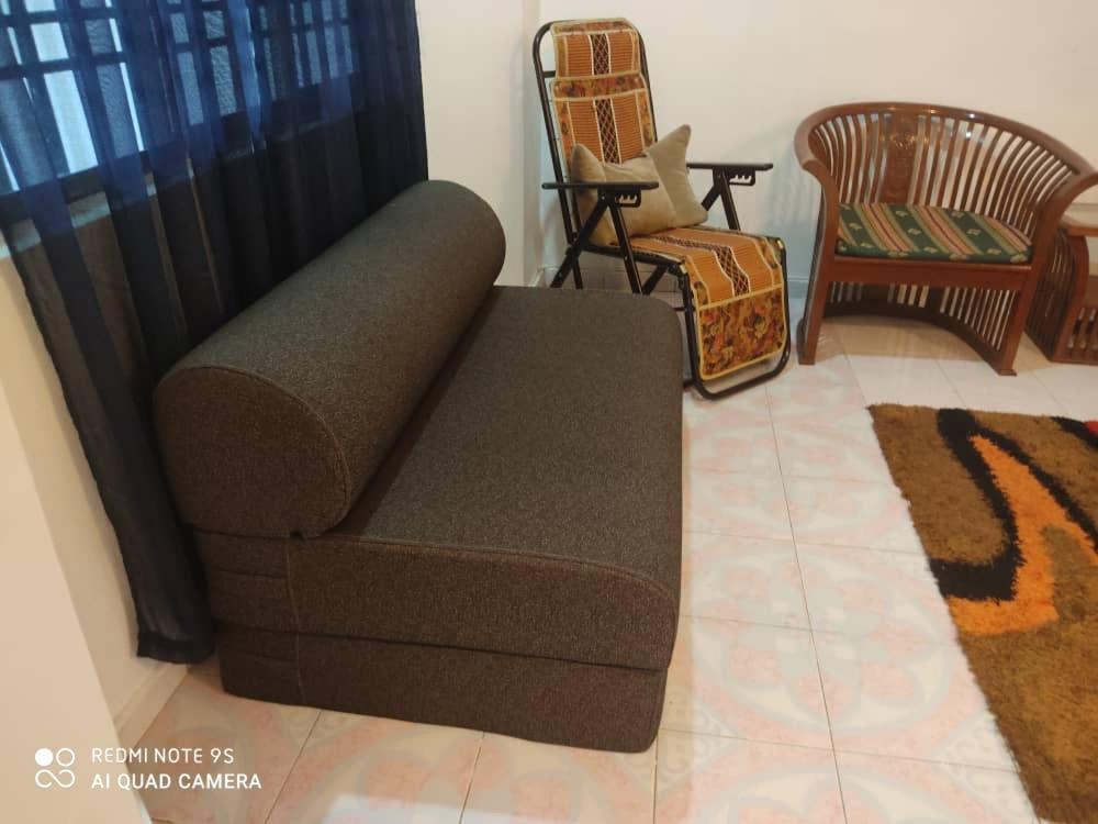R&R Homestay Simpang Renggam Kültér fotó